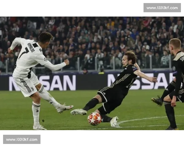 以费耶诺德为中心的荷兰传统与现代足球新纪元之旅的光辉与挑战